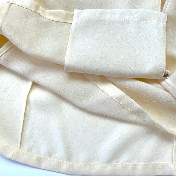 Nine to Five Ivory Blouse Size 40 - Picture 13 of 14